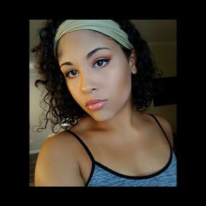 Meet your Posher, Holly